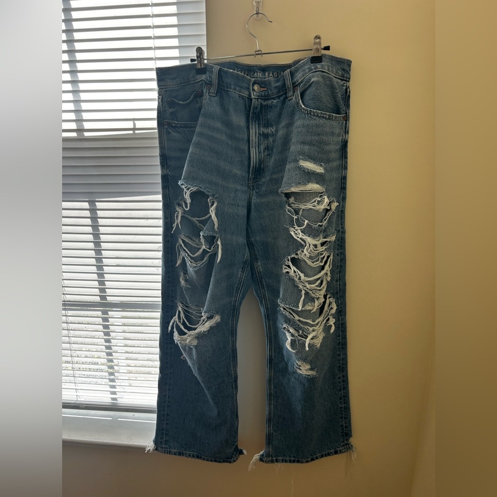 American Eagle Outfitters women’s jeans